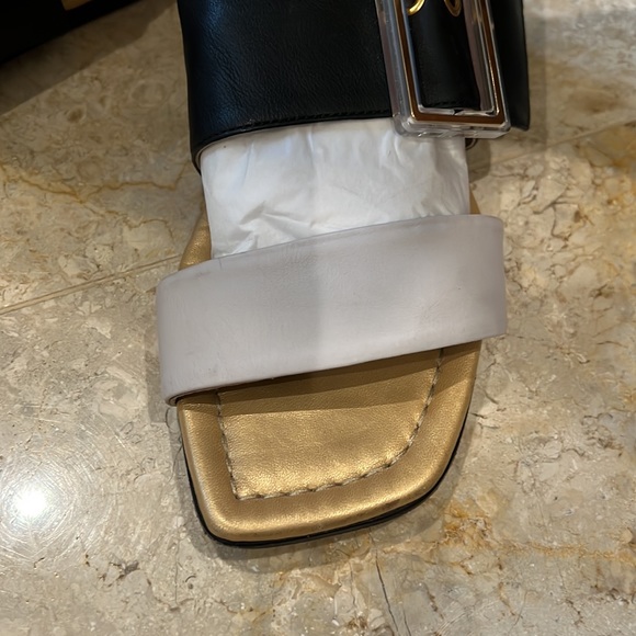 AGL Sandals/Slides - Picture 4 of 10